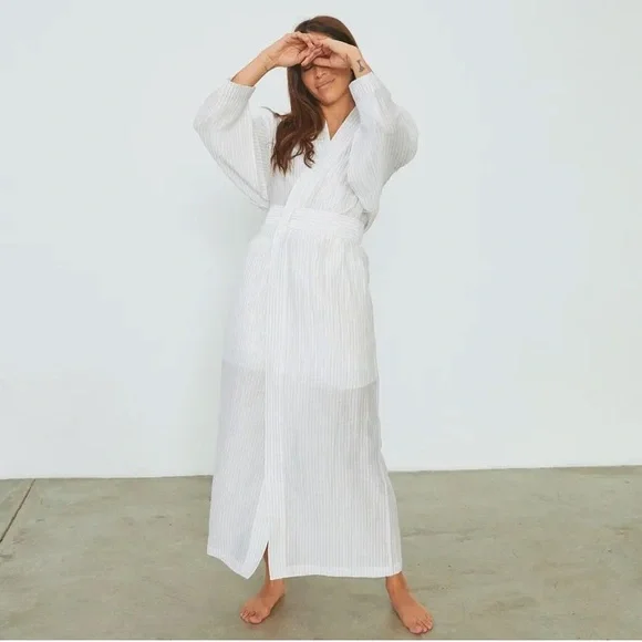 NEW Lunya resort linen silk robe - Picture 2 of 12
